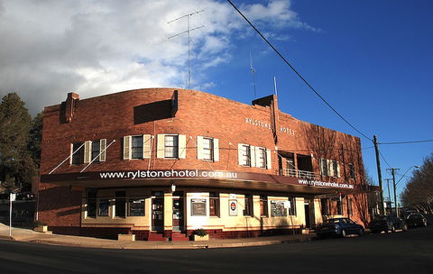 Rylstone Hotel - Accommodation Perth 1