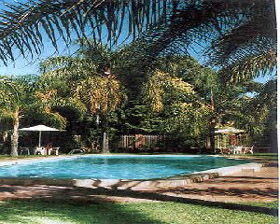 Flag Motor Lodge - Accommodation Perth 0