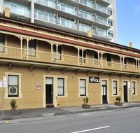 Hotel Tivoli - Accommodation Perth