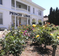 Princes Lodge Motel