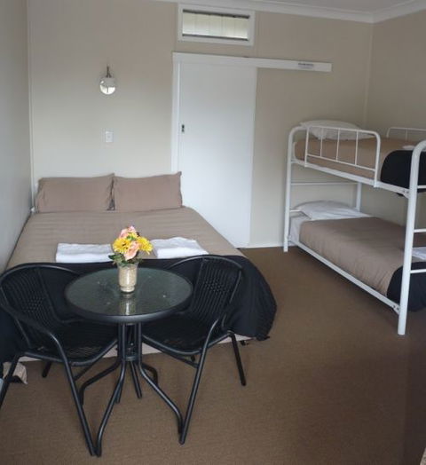 Blackboy Tree Motel - Accommodation Perth 1