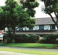 A Tudor Lodge Motel - Accommodation Perth