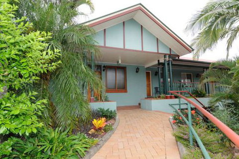 McNevins Logan Park - Perth Resorts 0