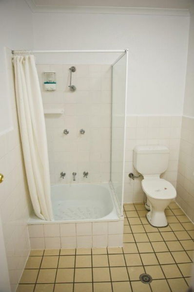 Cousins Motor Inn - Accommodation Perth 11