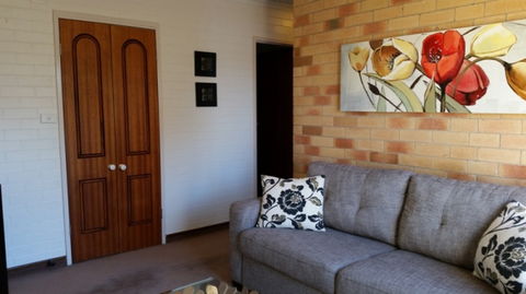 Cousins Motor Inn - Accommodation Perth 18