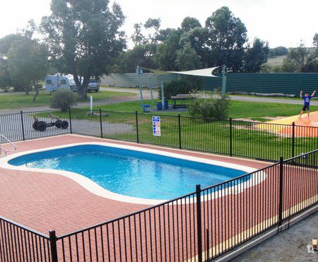 Elliston Caravan Park - Accommodation Perth 1
