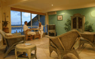 Villa By The Sea Bed And Breakfast - Accommodation Perth 2