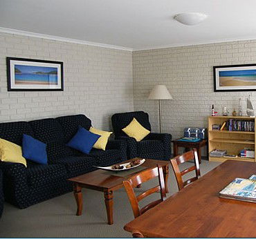 Capri Apartments - Accommodation Perth 3