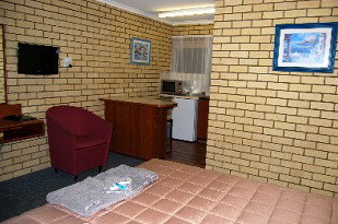 Coastal Comfort Motel - Perth Resorts 4