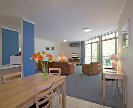 Kingston Terrace Serviced Apartments - Accommodation Perth 4