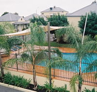 Bridges on Meninya Motel  Apartments - Accommodation Perth