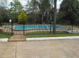 Fox Glenn Motor Inn - Accommodation Perth 2