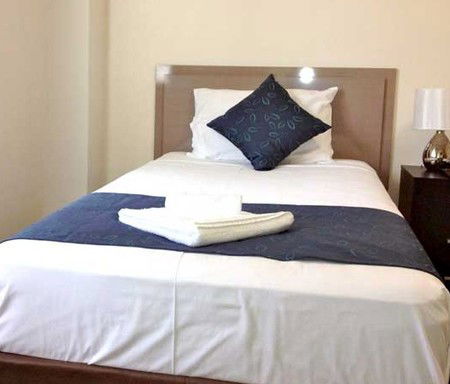 Lees Hotel Motel - Accommodation Perth 0