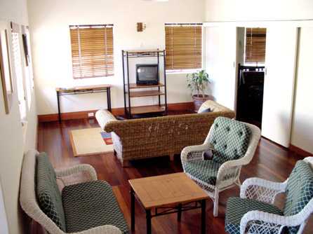 Captain Stirling Hotel - Accommodation Perth 2