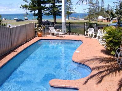 Beach House Holiday Apartments - Accommodation Perth 1