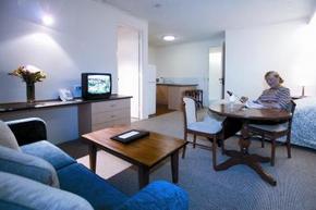Hotel Cavalier - Accommodation Perth 1