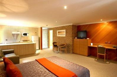 The Hermitage - Accommodation Perth 1