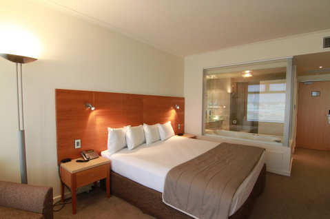 Quality Hotel Gateway Devonport - Accommodation Perth 3