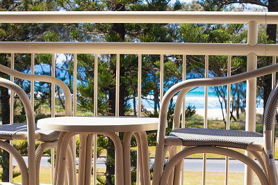 Seacrest Beachfront Holiday Apartments - Accommodation Perth 1
