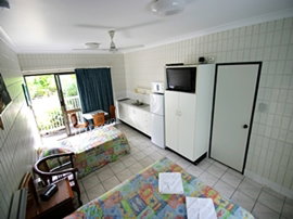 Tropical Palms Inn - Accommodation Perth 2
