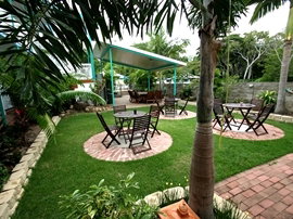 Tropical Palms Inn - Accommodation Perth 3