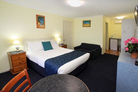Pelican Motor Inn - Accommodation Perth 1