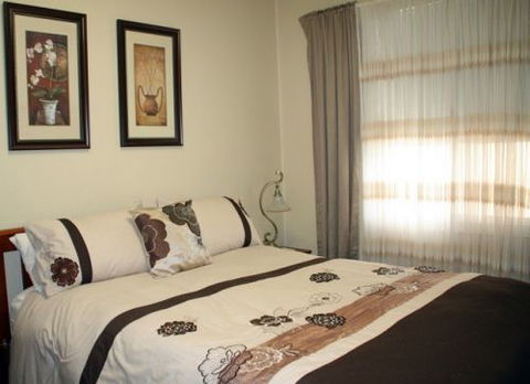 Executive Holiday Rental - Accommodation Perth 1
