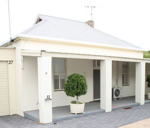 Executive Holiday Rental - Accommodation Perth 3