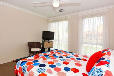 Chesapeake Retreat - Accommodation Perth 2
