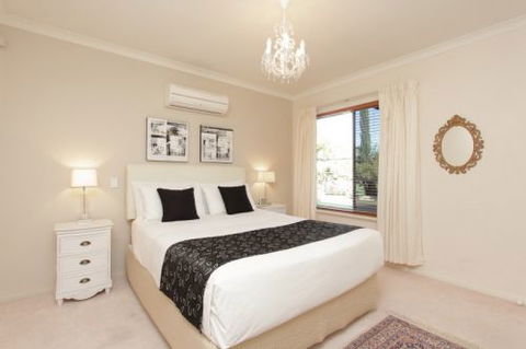 Tea Tree Manor - Accommodation Perth 0