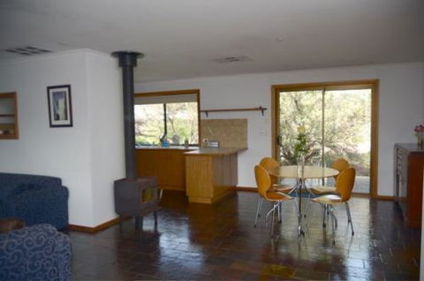 Dune Hideaway - Accommodation Perth 0