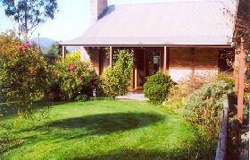 Canowindra Cottage - Accommodation Perth 0