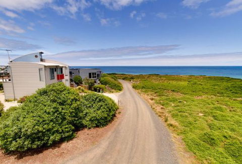 Phillip Island Waterfront House - Accommodation Perth 0