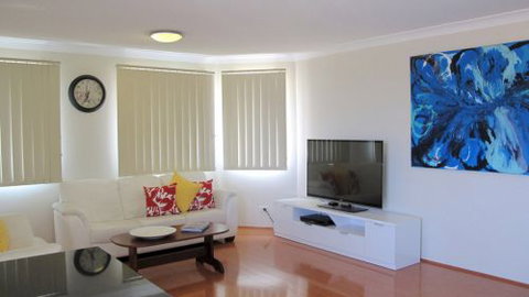 Short-Term Apartment Rentals - Accommodation Perth 1