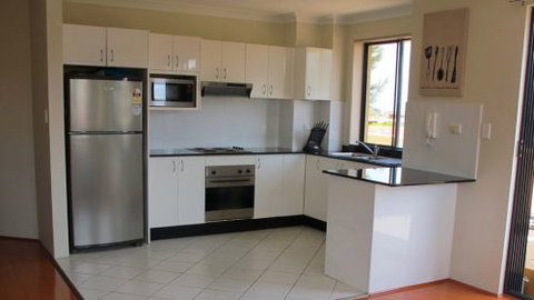 Short-Term Apartment Rentals - Accommodation Perth 2