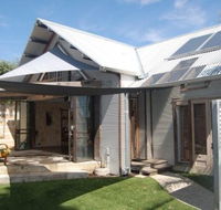 The Treehouse - Accommodation Perth