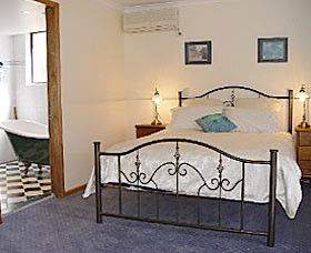 Lavender House By The Sea - Accommodation Perth 0