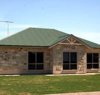 Juno Court Holiday Retreat - Accommodation Perth