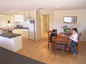 Copper Cove Holiday Villas - Accommodation Perth 0