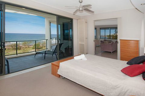 Meridian Alex Beach Apartments - Accommodation Perth 4