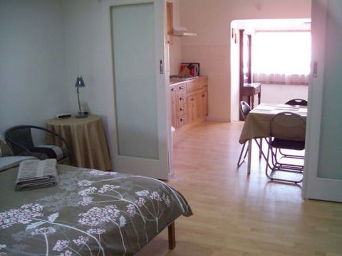 Potch & Colour - Accommodation Perth 3