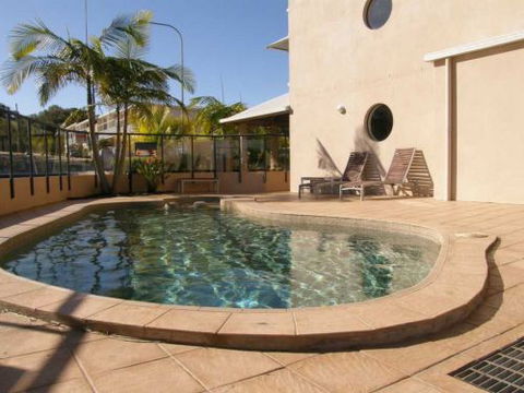 Oceanview1 - Accommodation Perth 3