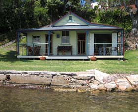 Iona Cottage - Accommodation Perth 0