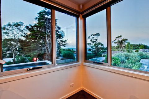 MORNINGTON PENINSULA ACCOMMODATION BEACH HOUSE - Accommodation Perth 6