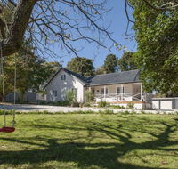 Sutton House - Accommodation Perth