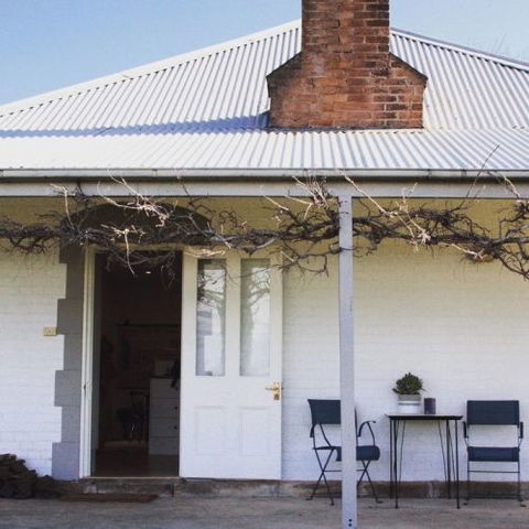 Old Schoolhouse Milton - Accommodation Perth 0