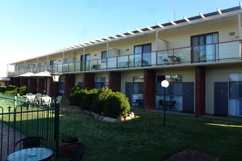 Econo Lodge Tamworth - Accommodation Perth 69