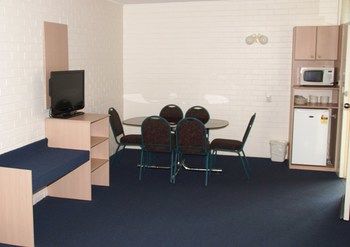 Econo Lodge Tamworth - Accommodation Perth 81