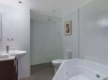 Amora Riverwalk Melbourne - Perth Resorts 2