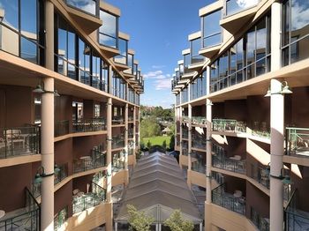 Amora Riverwalk Melbourne - Perth Resorts 12